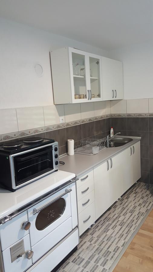 Apartman Kosuta 2 Tjentiste Buitenkant foto