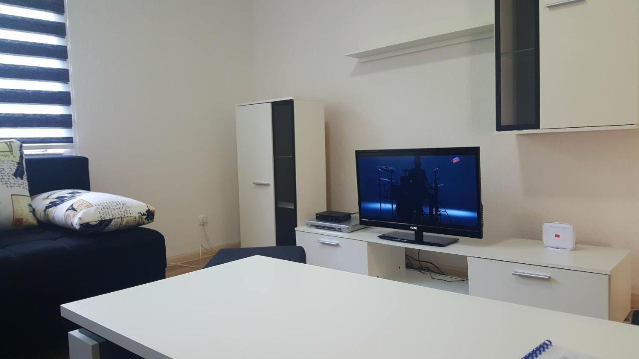 Apartman Kosuta 2 Tjentiste Buitenkant foto